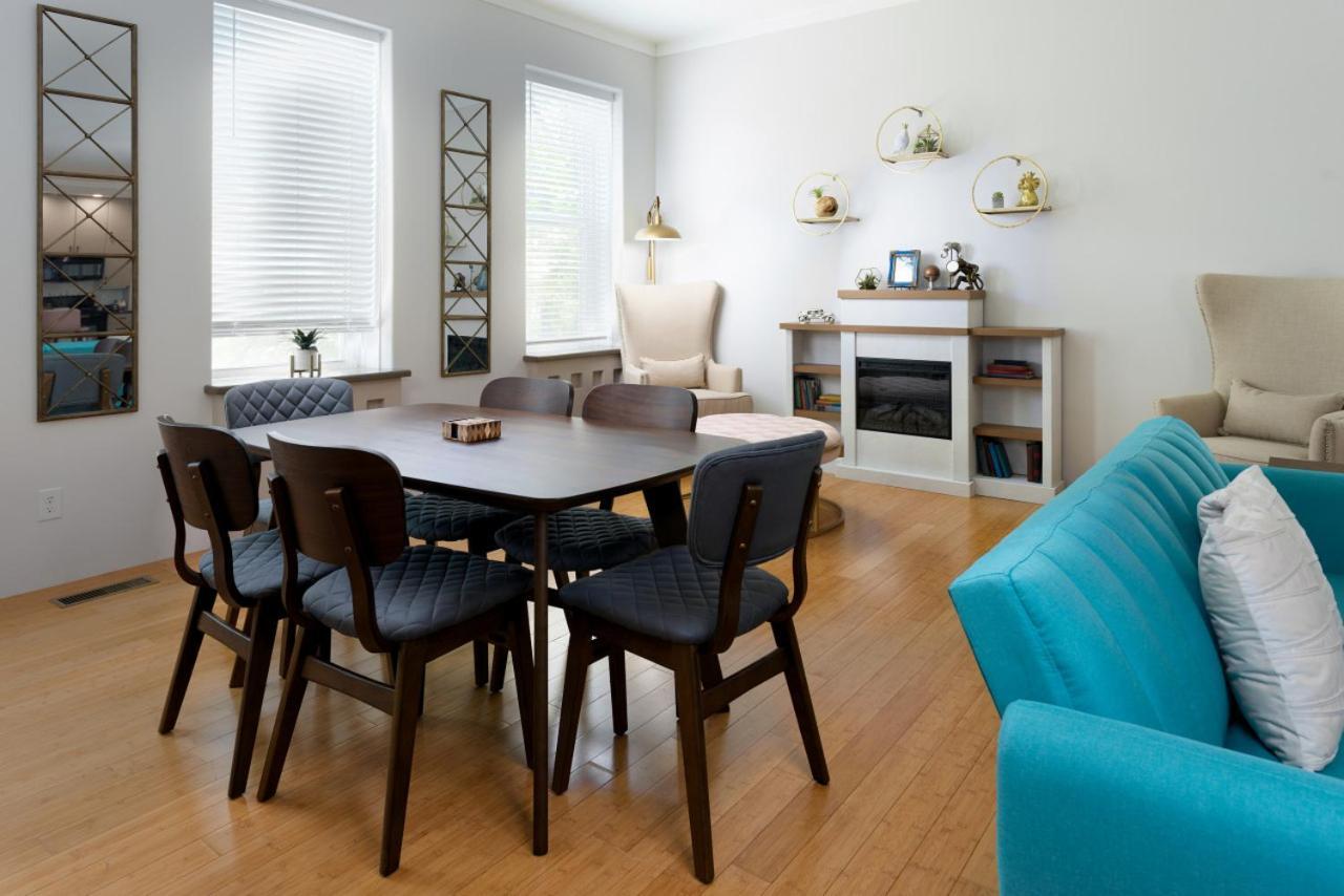 115 N Main Huge 2 Bedroom Unit On Main Street Saint Charles Bagian luar foto